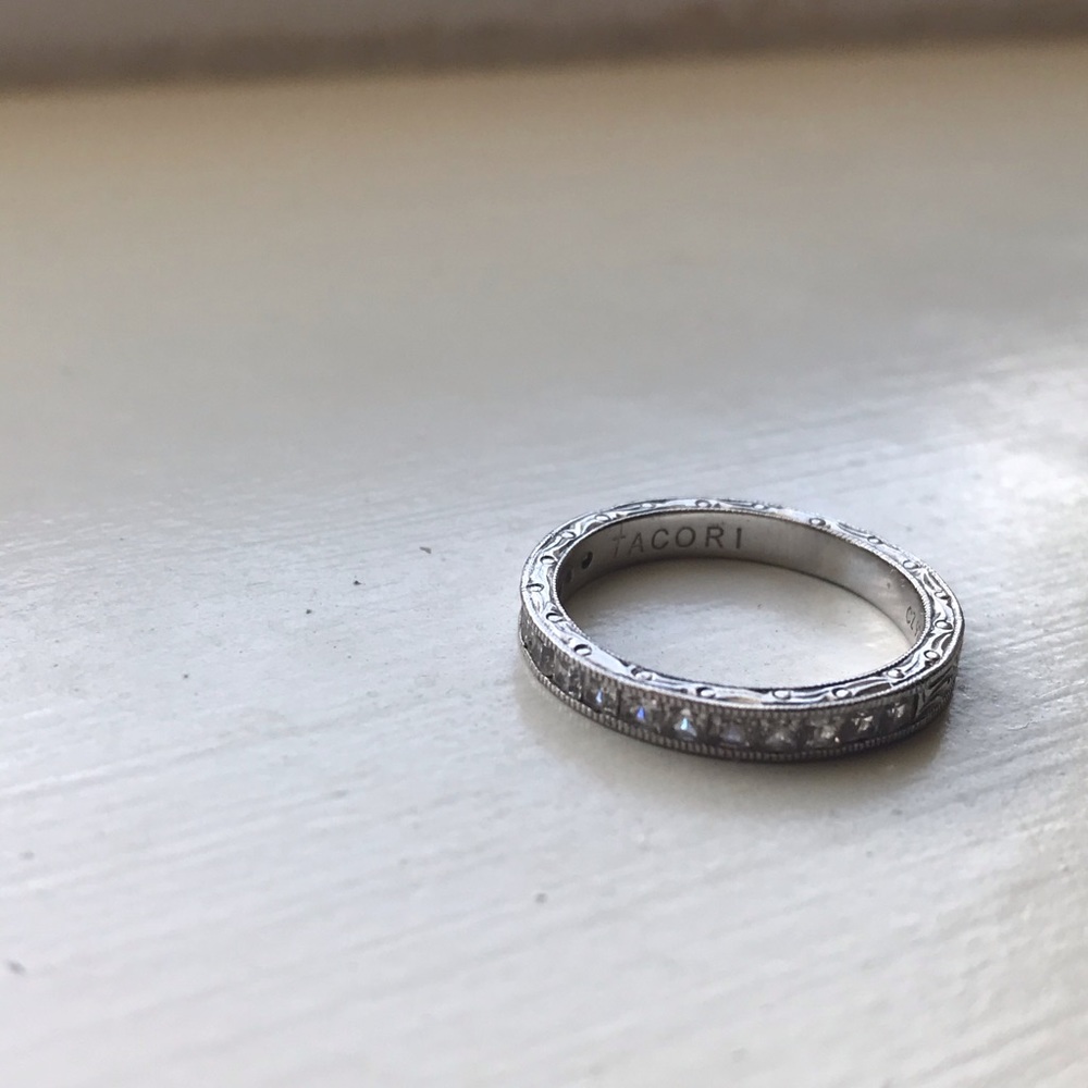 Tacori 925 Silver Princess Cut Engraved Ba…